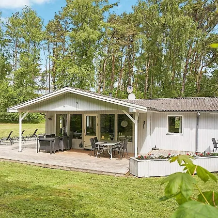 6 Person In Nexo-by Traum Casa de Férias Neksø