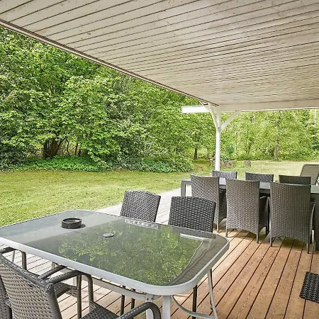 6 Person In Nexo-by Traum * Nexo